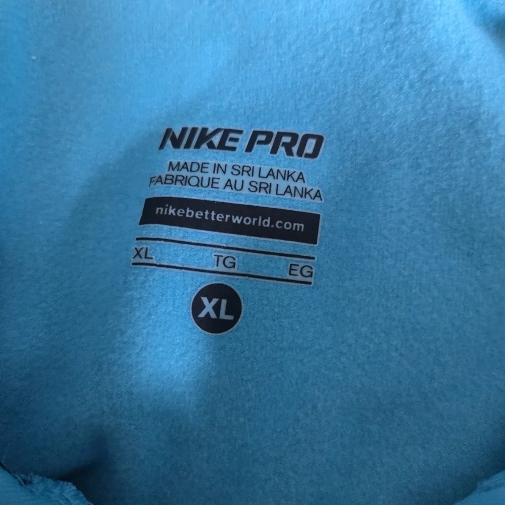 Nike Pro Dri-Fit Activewear Top Long Sleeve 1/2 Zip Dot-Printed Blue